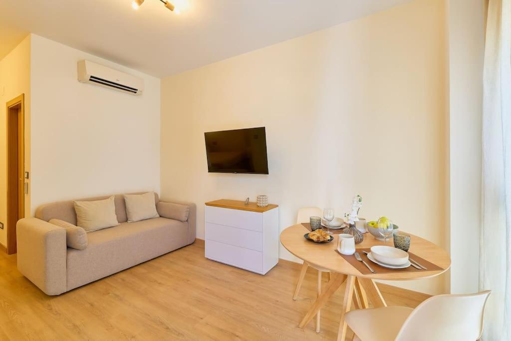 Smart Loft With Pool & Garage Jinetes * Malaga
